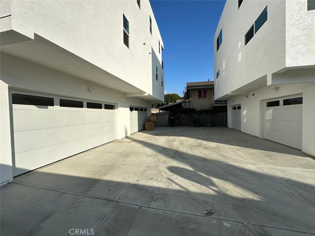 LOS ANGELES, California, 90001, United States, ,Residential,For Sale,1810570