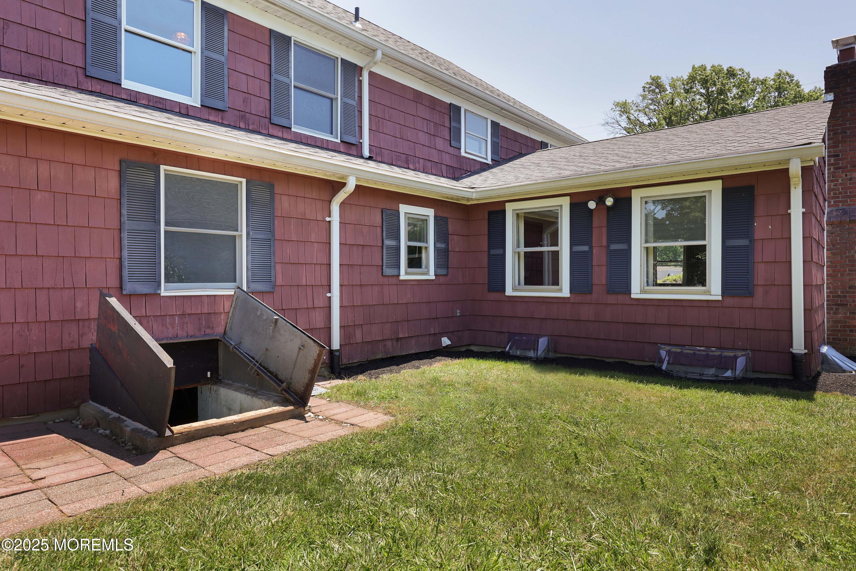 Port Monmouth, New Jersey, 07758, United States, 4 Bedrooms Bedrooms, ,3 BathroomsBathrooms,Residential,For Sale,1901599