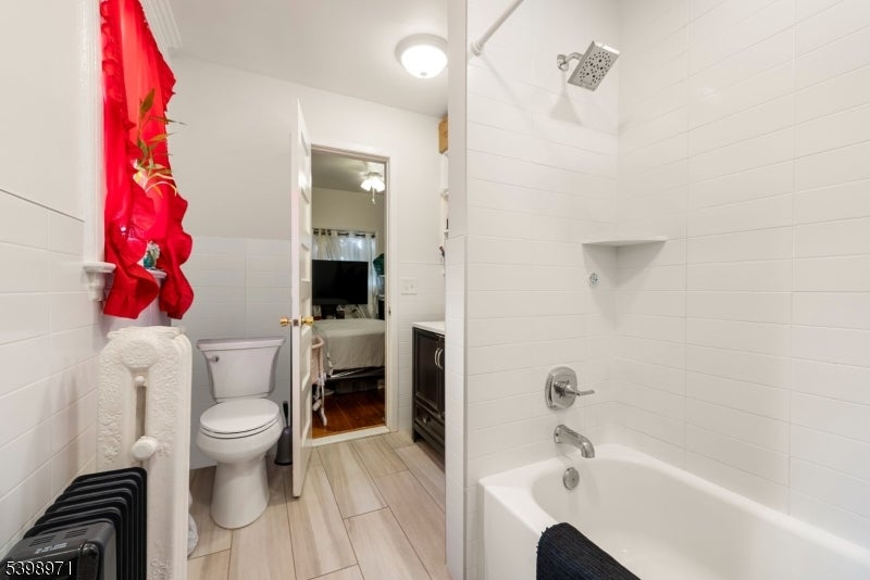 Bloomfield Twp., New Jersey, 07003, United States, 6 Bedrooms Bedrooms, ,2 BathroomsBathrooms,Residential,For Sale,1998013