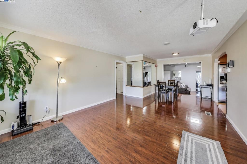 Hayward, California, 94544, United States, 3 Bedrooms Bedrooms, ,2 BathroomsBathrooms,Residential,For Sale,1938339