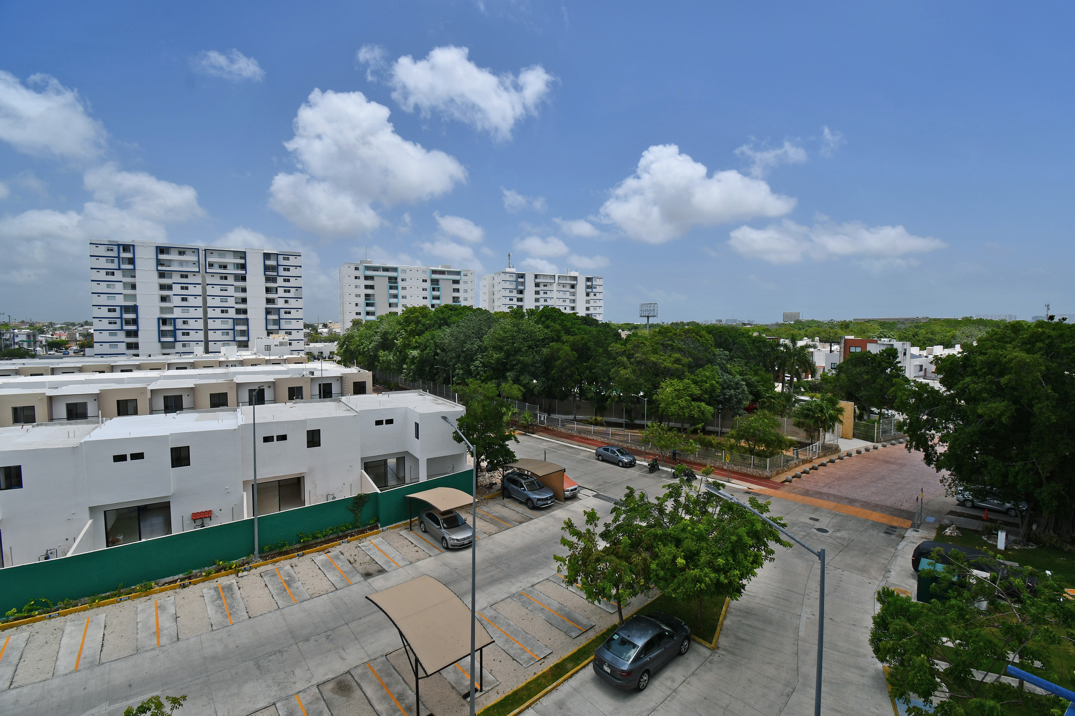  Prime Location & Family Amenities - 物件實景