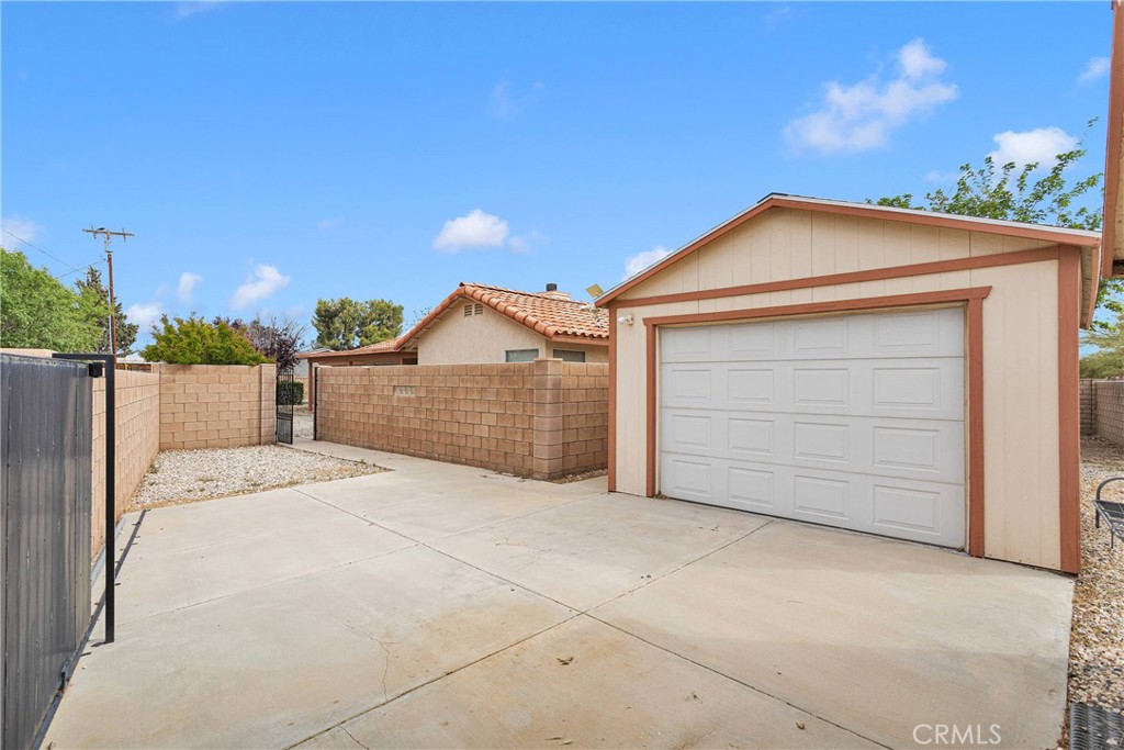 Apple Valley, California, 92307, United States, 4 Bedrooms Bedrooms, ,3 BathroomsBathrooms,Residential,For Sale,1795446