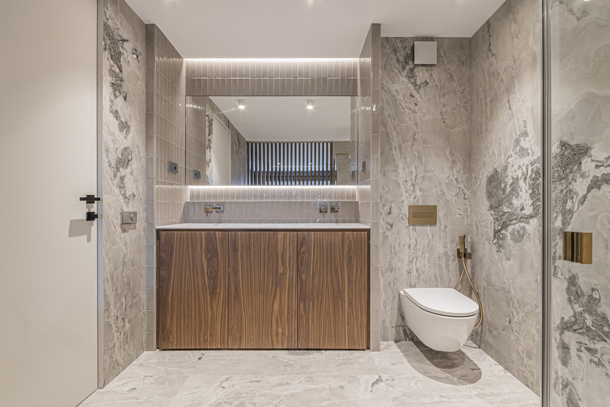  Luxurious Six-Bedroom Apartment in Exclusive Pedralbes Building - 物件實景