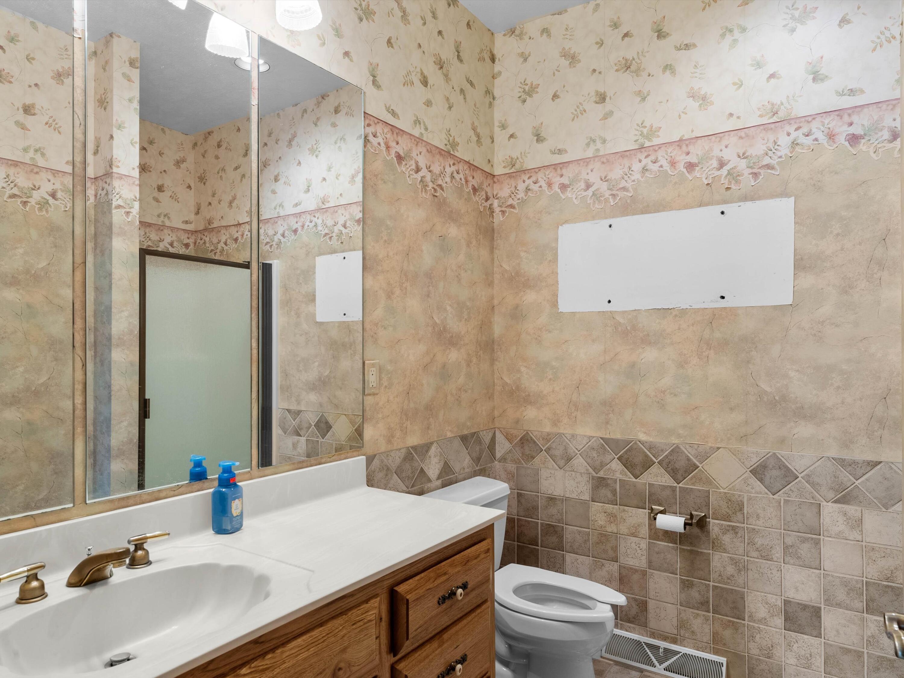 Eaton, Wisconsin, 54245, United States, 3 Bedrooms Bedrooms, ,4 BathroomsBathrooms,Residential,For Sale,1926569