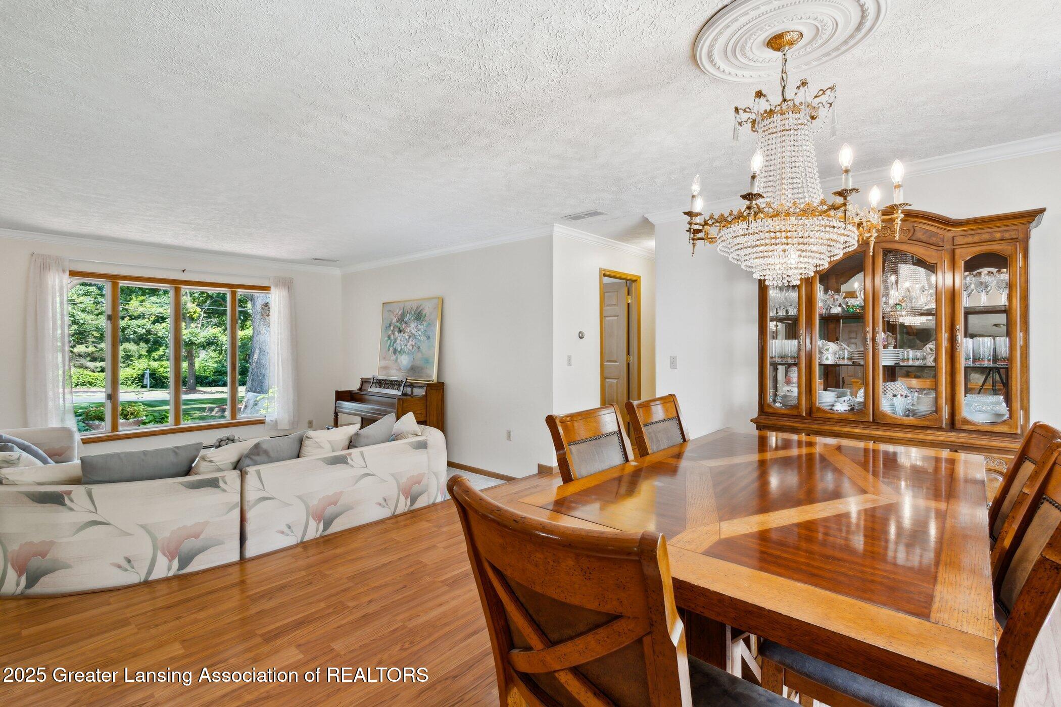 DeWitt, Michigan, 48820, United States, 4 Bedrooms Bedrooms, ,4 BathroomsBathrooms,Residential,For Sale,1911452