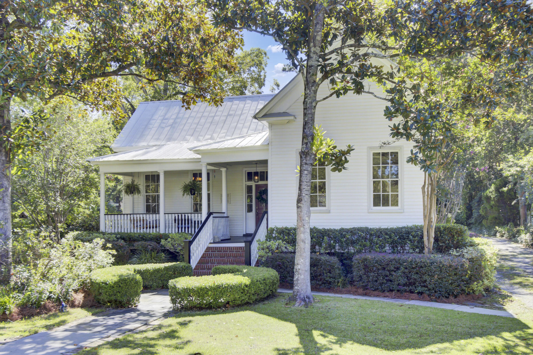 Summerville, South Carolina, 29483, United States, 3 Bedrooms Bedrooms, ,2 BathroomsBathrooms,Residential,For Sale,1938734