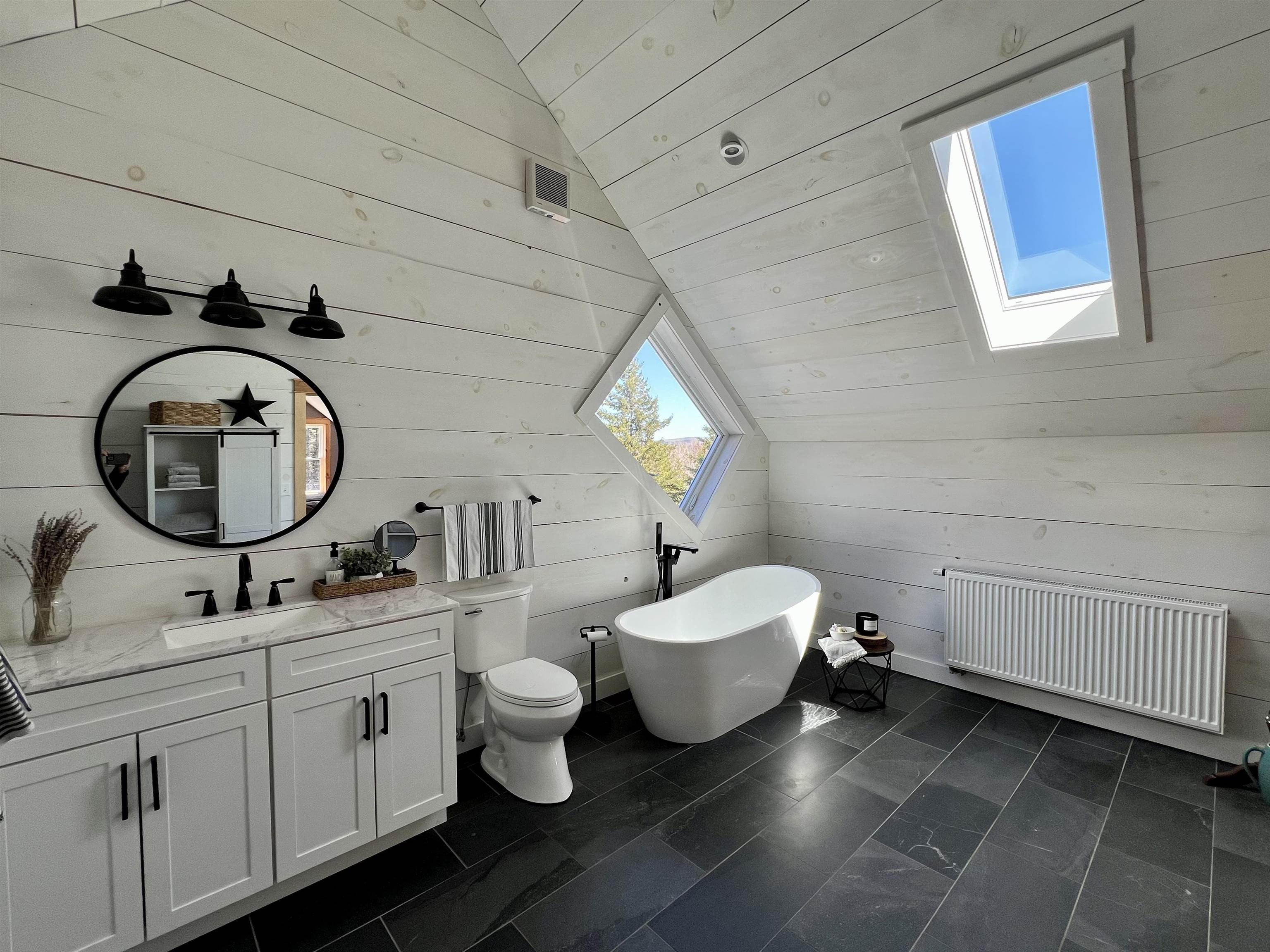 Westmore, Vermont, 05822, United States, 3 Bedrooms Bedrooms, ,3 BathroomsBathrooms,Residential,For Sale,1872949