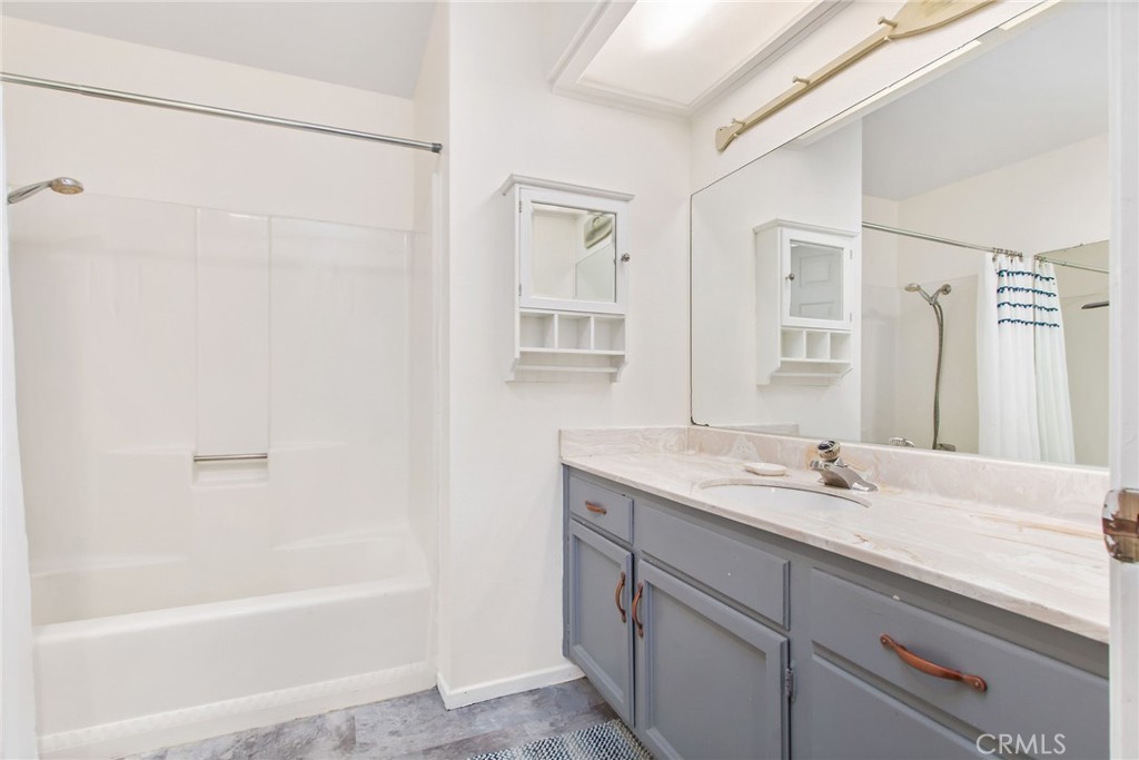 Canyon Lake, California, 92587, United States, 3 Bedrooms Bedrooms, ,2 BathroomsBathrooms,Residential,For Sale,1980703