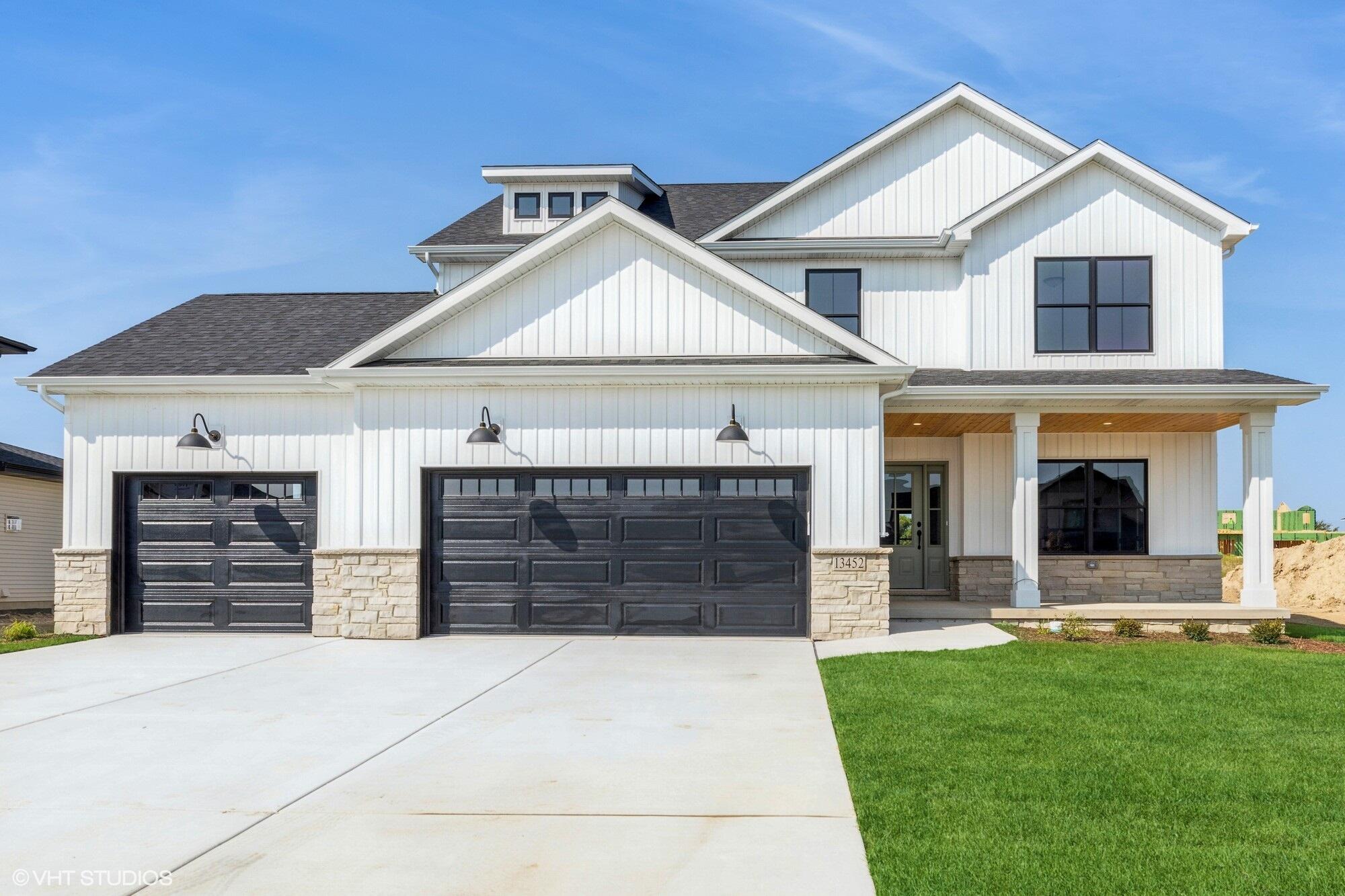 13512 Lakeside Boulevard, Cedar Lake, Indiana, 46303, United States, 4 Bedrooms Bedrooms, ,3 BathroomsBathrooms,Residential,For Sale,13512 Lakeside Boulevard,1630220