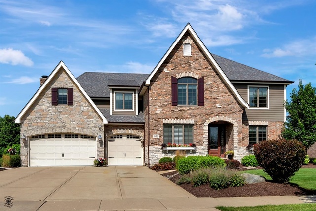 Mokena, Illinois, 60448, United States, 4 Bedrooms Bedrooms, ,3 BathroomsBathrooms,Residential,For Sale,1864687