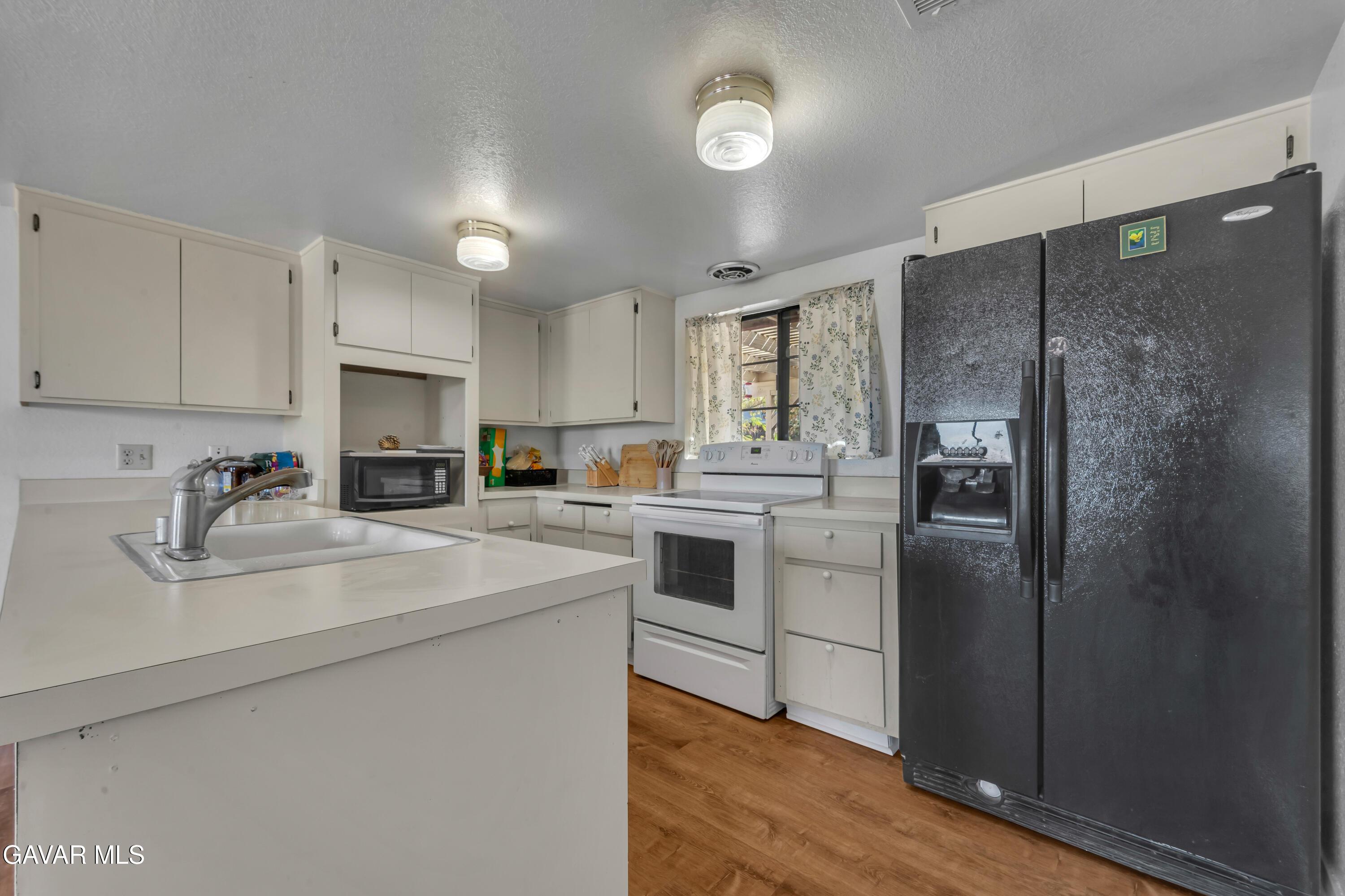 Pearblossom, California, 93553, United States, 4 Bedrooms Bedrooms, ,3 BathroomsBathrooms,Residential,For Sale,1971621