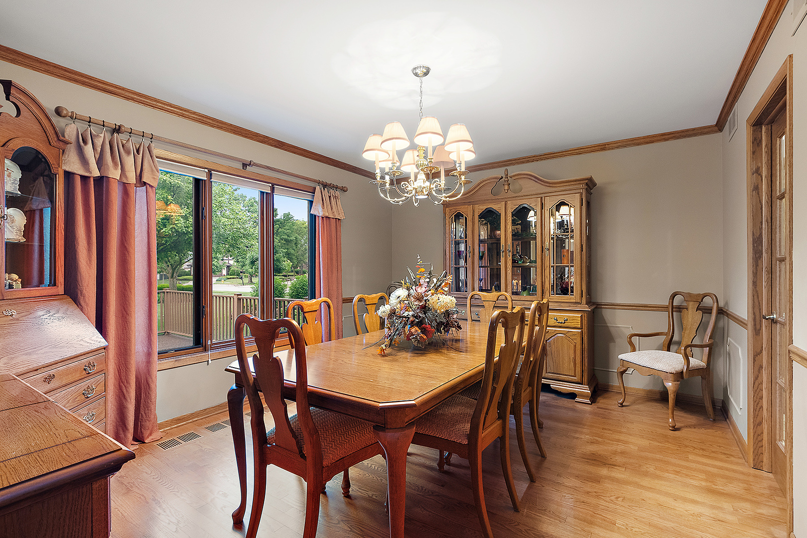 Orland Park, Illinois, 60462, United States, 4 Bedrooms Bedrooms, ,3 BathroomsBathrooms,Residential,For Sale,1865002