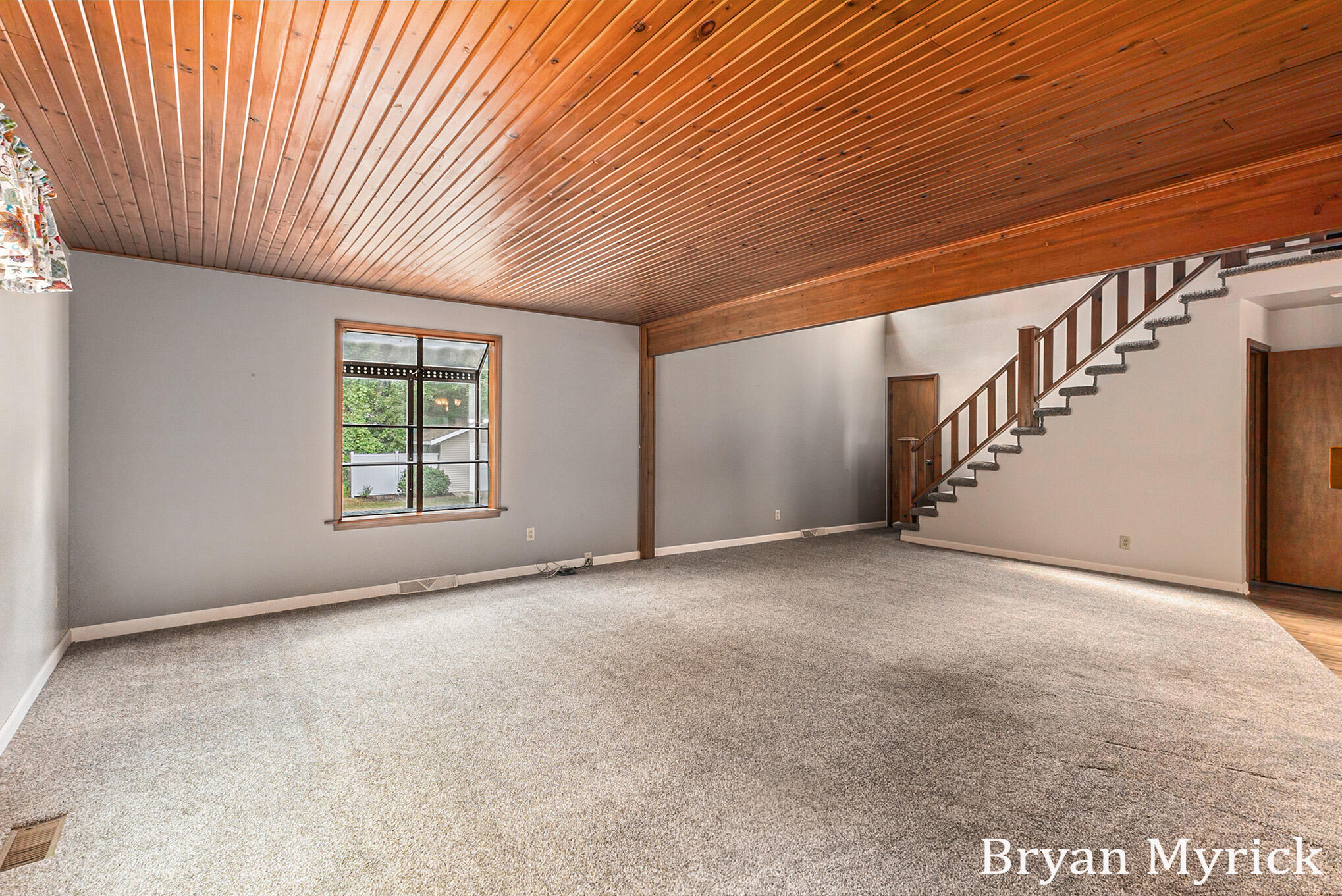 Holland, Michigan, 49423, United States, 3 Bedrooms Bedrooms, ,3 BathroomsBathrooms,Residential,For Sale,1892685