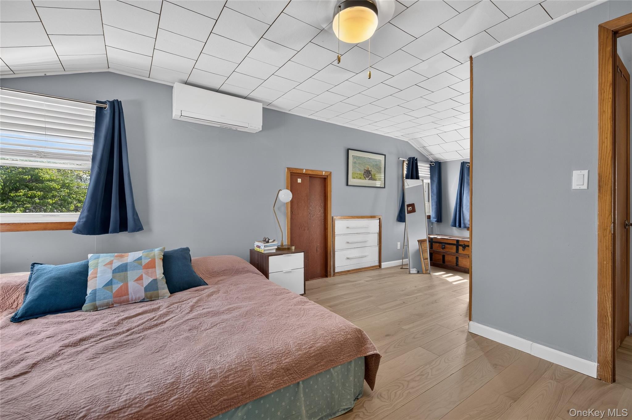  120 Bert Avenue, Westbury, NY, 11590 - 物件實景