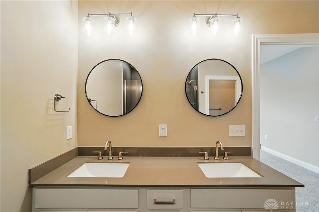 Springfield, Ohio, 45502, United States, 3 Bedrooms Bedrooms, ,3 BathroomsBathrooms,Residential,For Sale,1987754