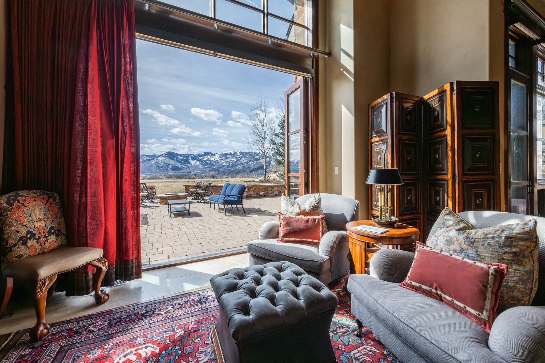  A Legacy Estate Framed by Golf and Ski Views - 物件實景