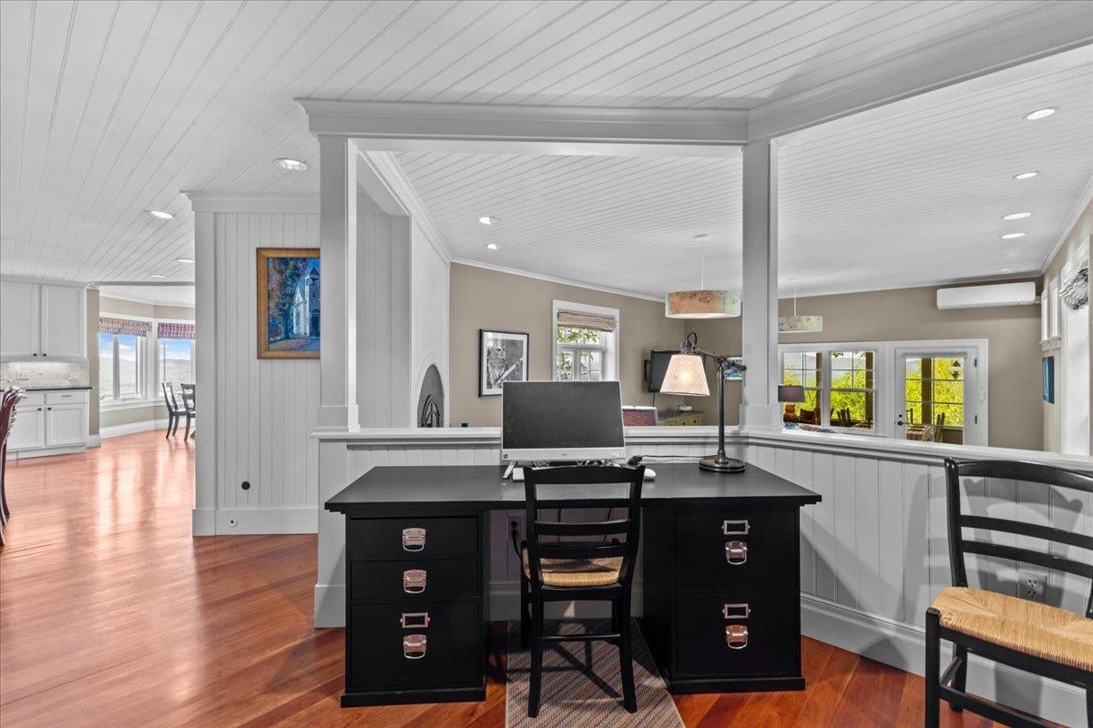 Stowe, Vermont, 05672, United States, 4 Bedrooms Bedrooms, ,6 BathroomsBathrooms,Residential,For Sale,1840116