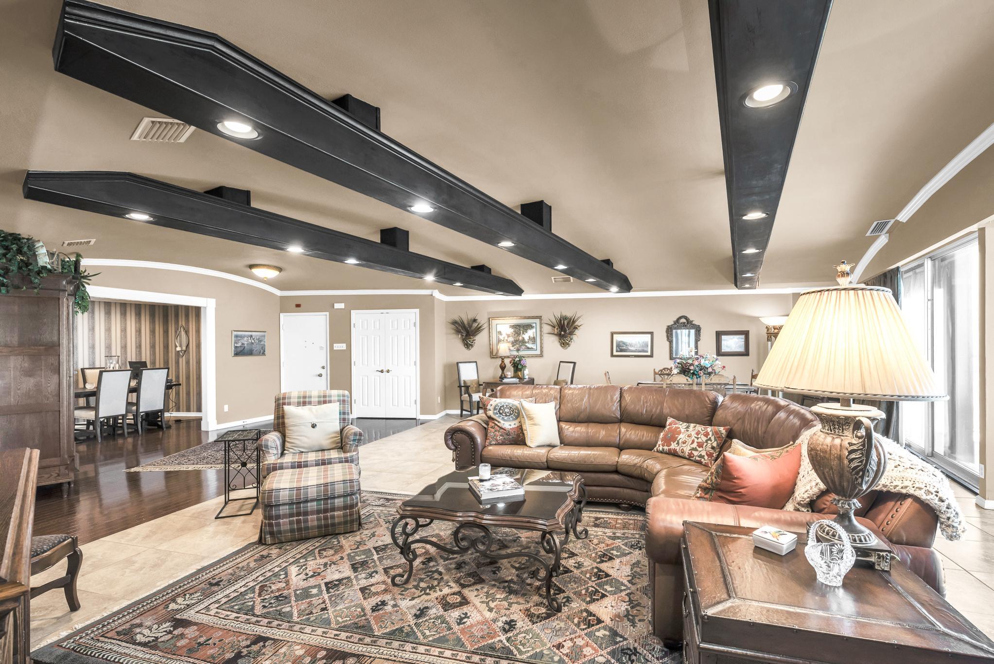 Corpus Christi, Texas, 78401, United States, 3 Bedrooms Bedrooms, ,3 BathroomsBathrooms,Residential,For Sale,1912480