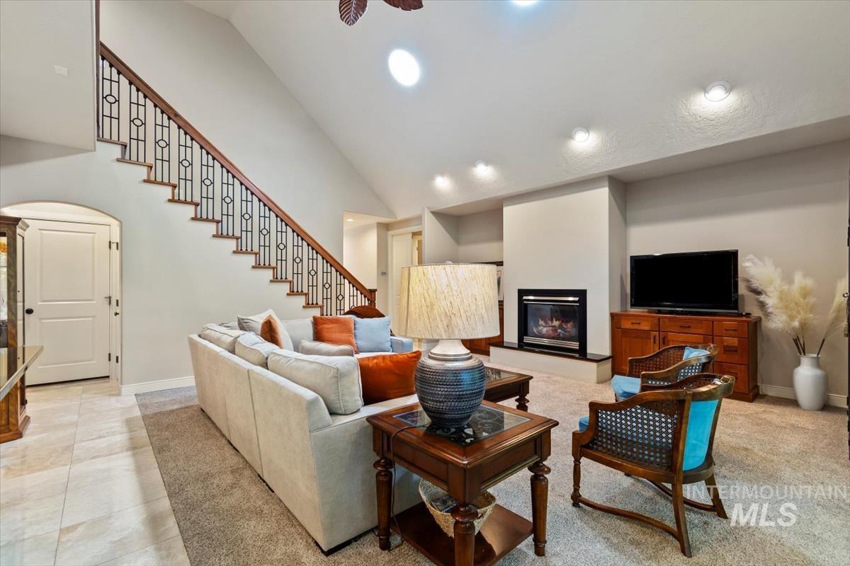 Eagle, Idaho, 83616-7135, United States, 4 Bedrooms Bedrooms, ,Residential,For Sale,1925898