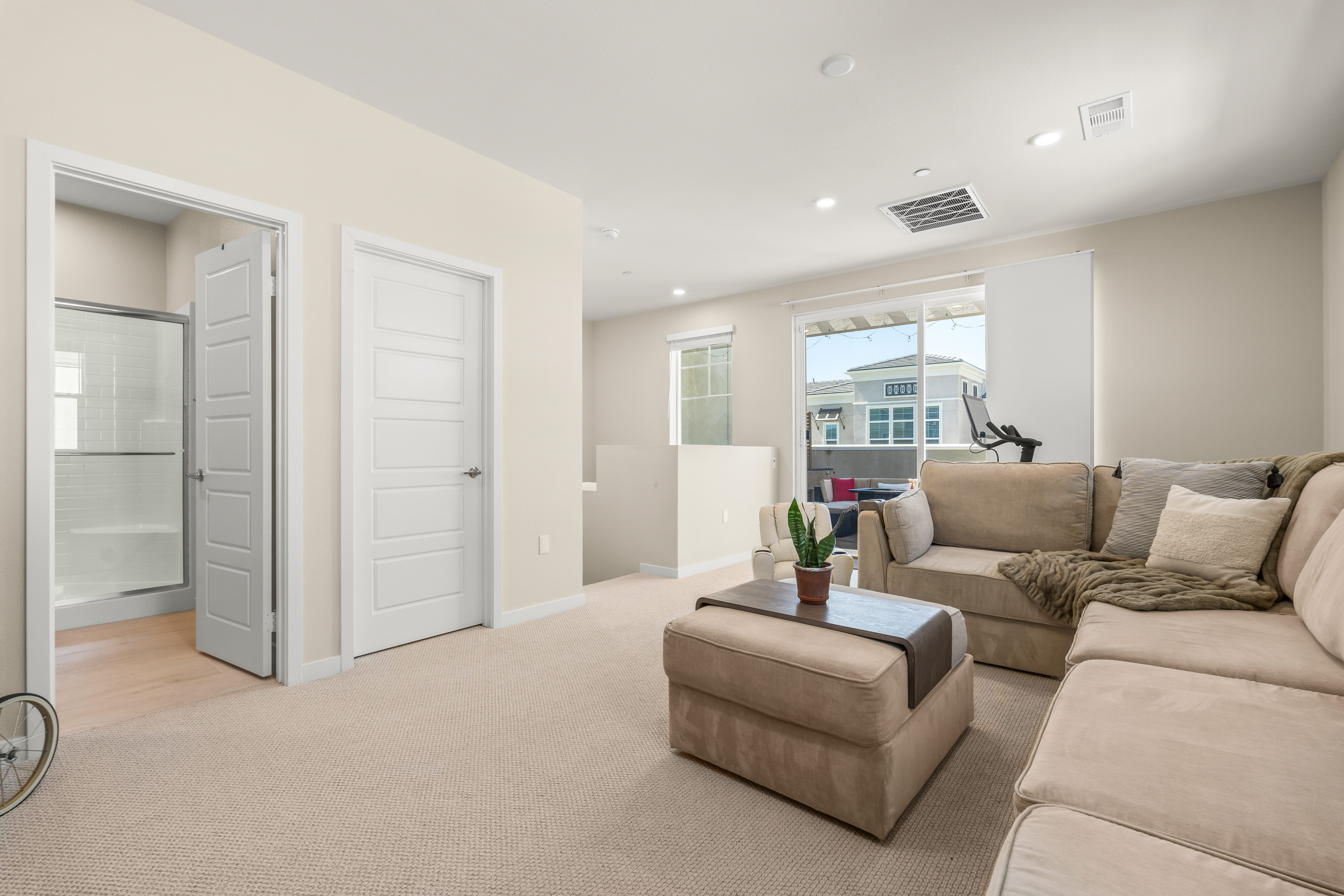  749 Winchester Drive, Oxnard, CA 93036 - 物件實景