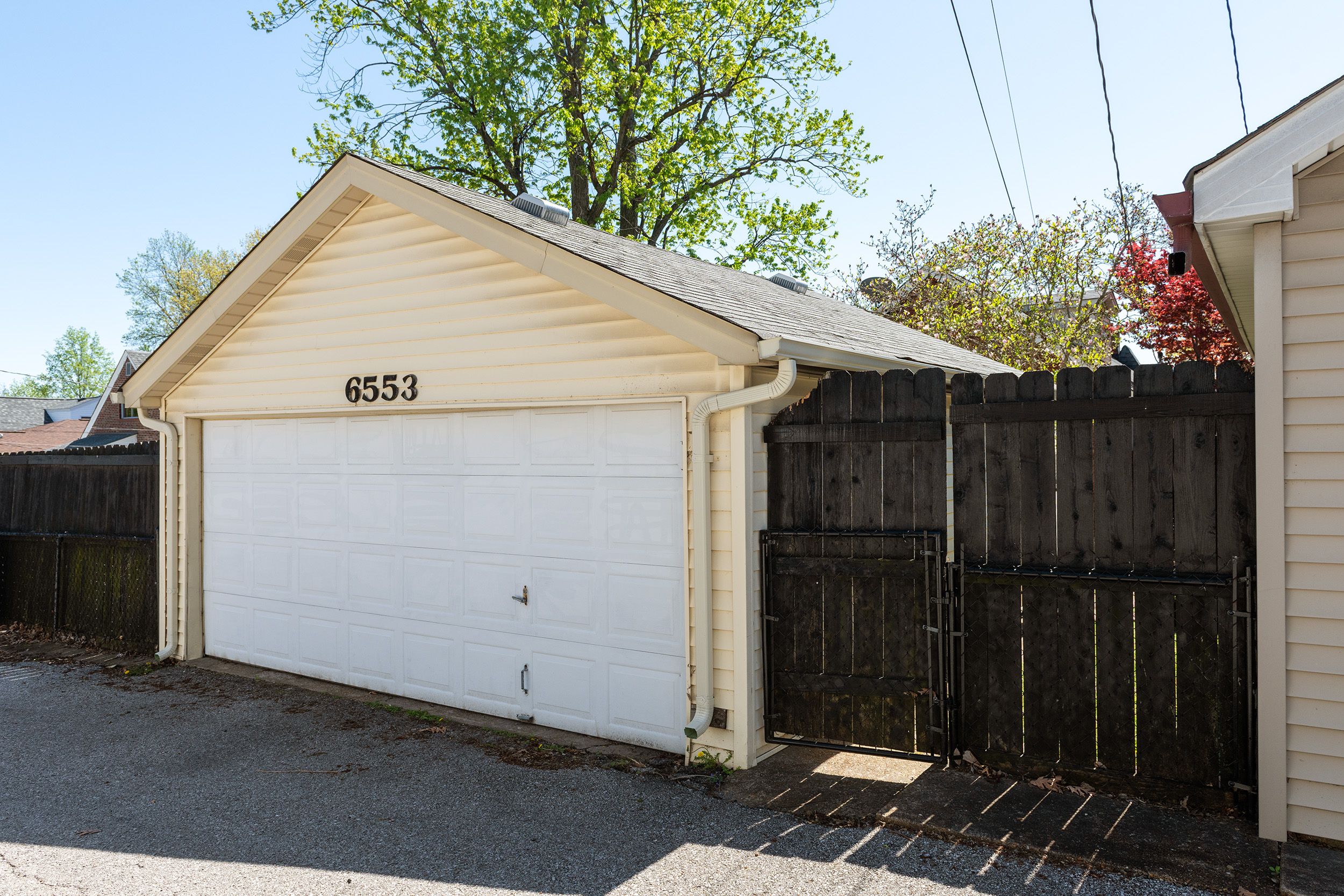  Charming South City Home with Scenic Lindenwood Views - 物件實景