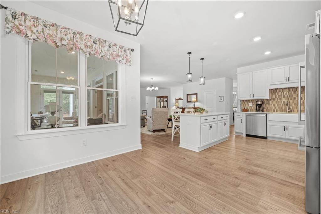 Gloucester, Virginia, 23061-2587, United States, 4 Bedrooms Bedrooms, ,3 BathroomsBathrooms,Residential,For Sale,1872162