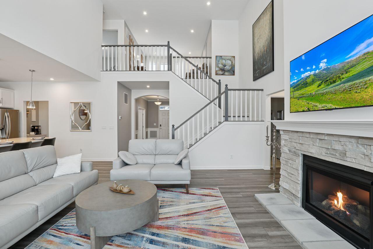 Covington, Kentucky, 41017, United States, 3 Bedrooms Bedrooms, ,3 BathroomsBathrooms,Residential,For Sale,2002248