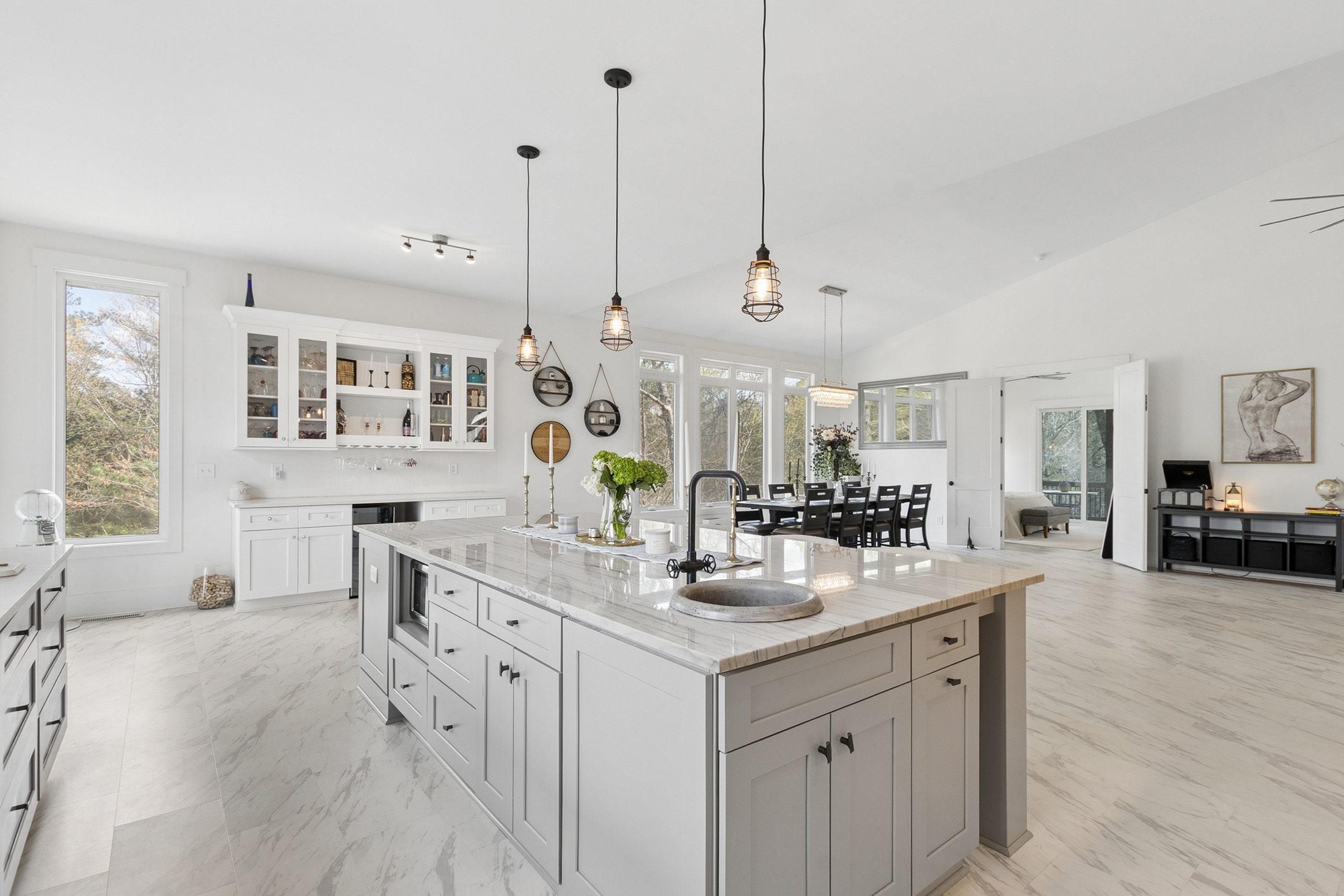  Extraordinary Custom-Built 2019 Barndominium-Inspired Residence - 物件實景