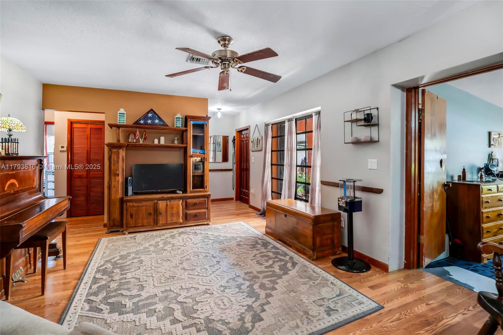 Cutler Bay, Florida, 33189, United States, 4 Bedrooms Bedrooms, ,3 BathroomsBathrooms,Residential,For Sale,1794675