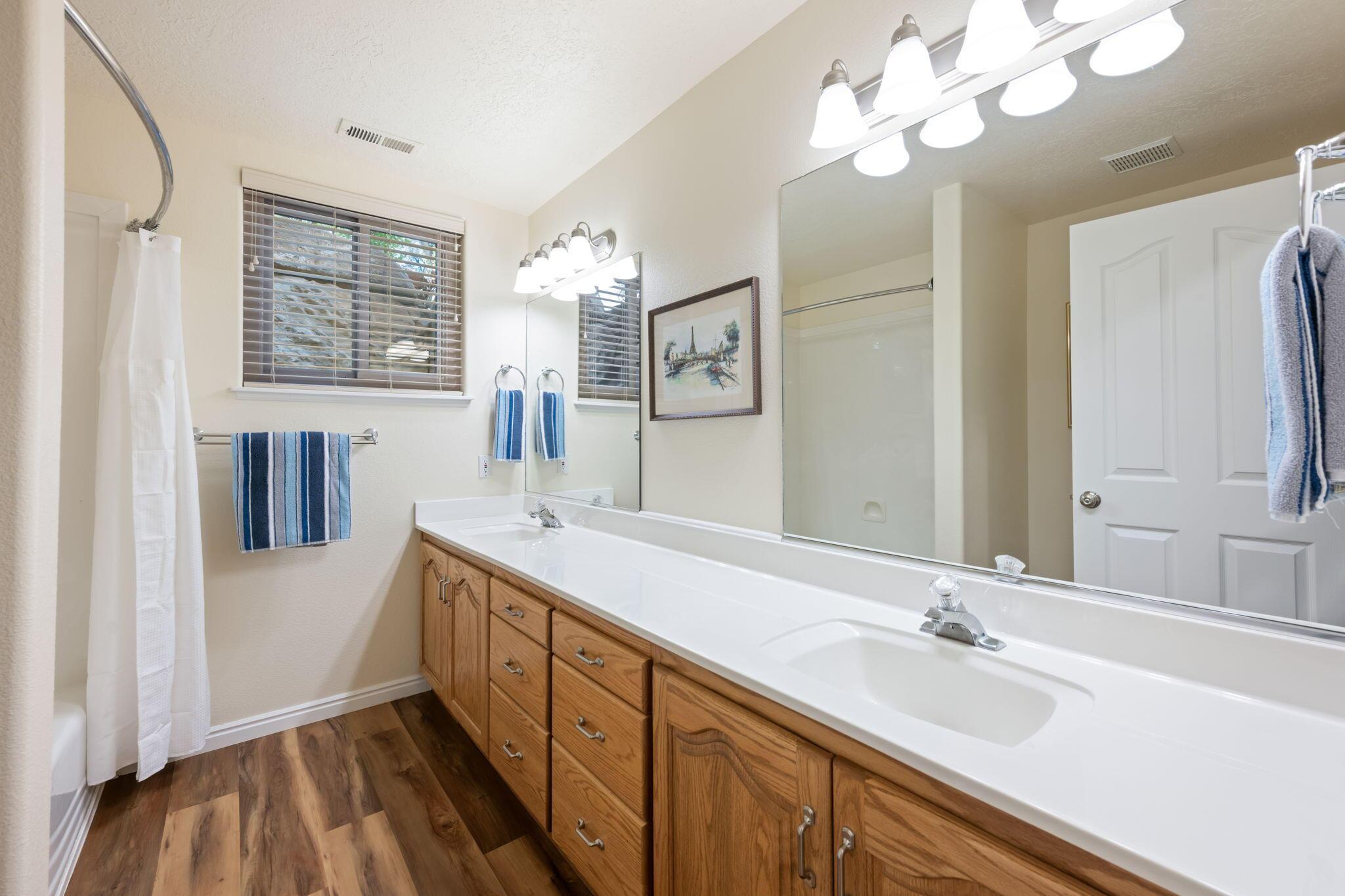 Dammeron Valley, Utah, 84783, United States, 5 Bedrooms Bedrooms, ,3 BathroomsBathrooms,Residential,For Sale,2039749