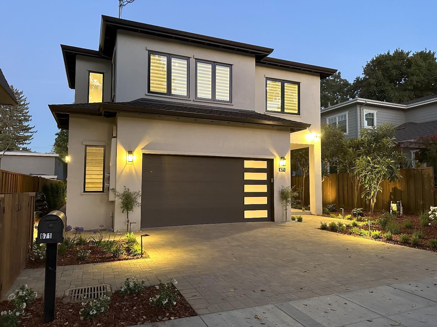 Menlo Park, California, 94025, United States, 5 Bedrooms Bedrooms, ,6 BathroomsBathrooms,Residential,For Sale,1927394