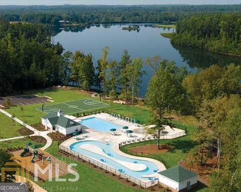 Newnan, Georgia, 30265, United States, 5 Bedrooms Bedrooms, ,4 BathroomsBathrooms,Residential,For Sale,2015766