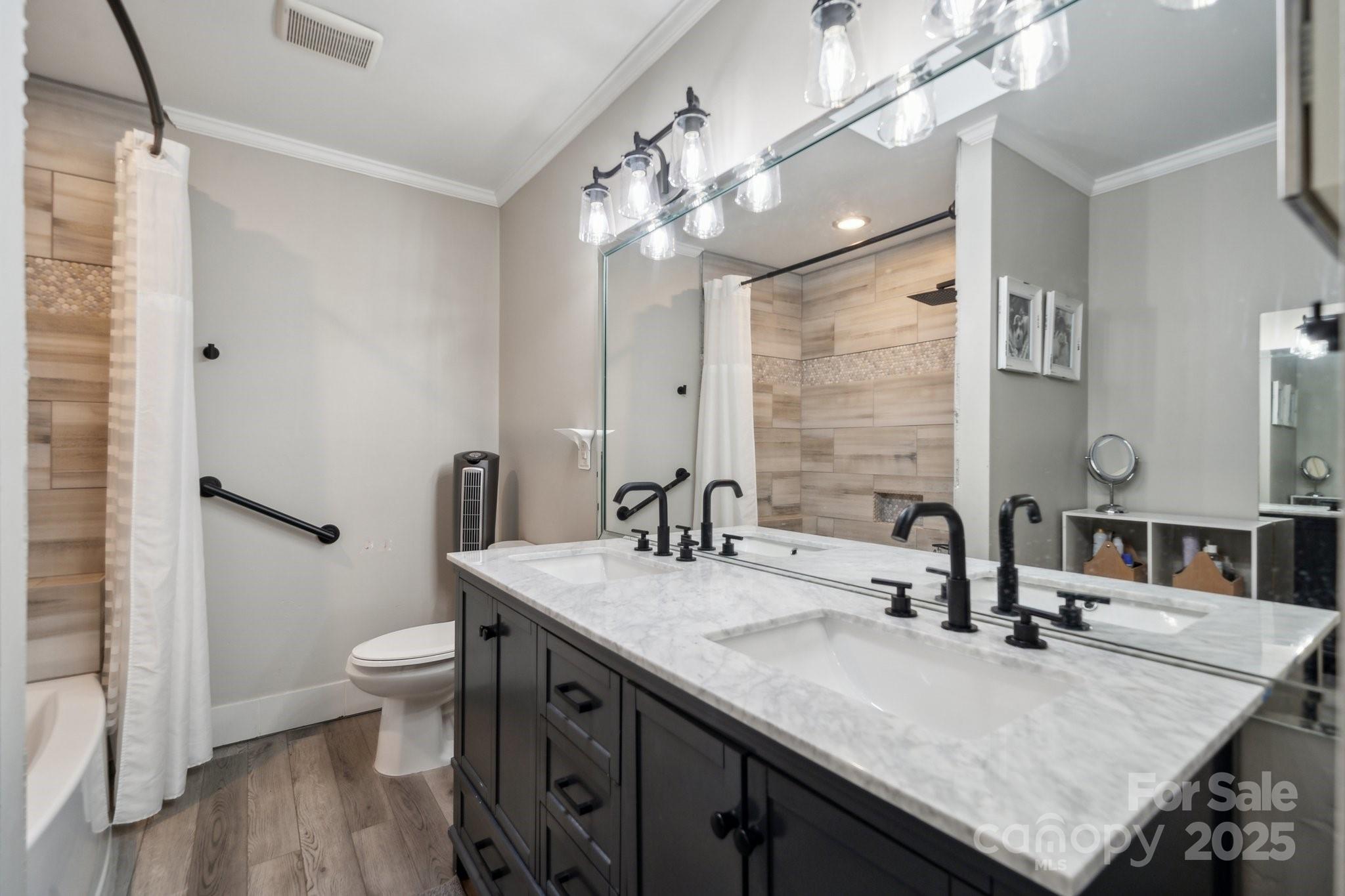 Clover, South Carolina, 29710, United States, 3 Bedrooms Bedrooms, ,2 BathroomsBathrooms,Residential,For Sale,1795322