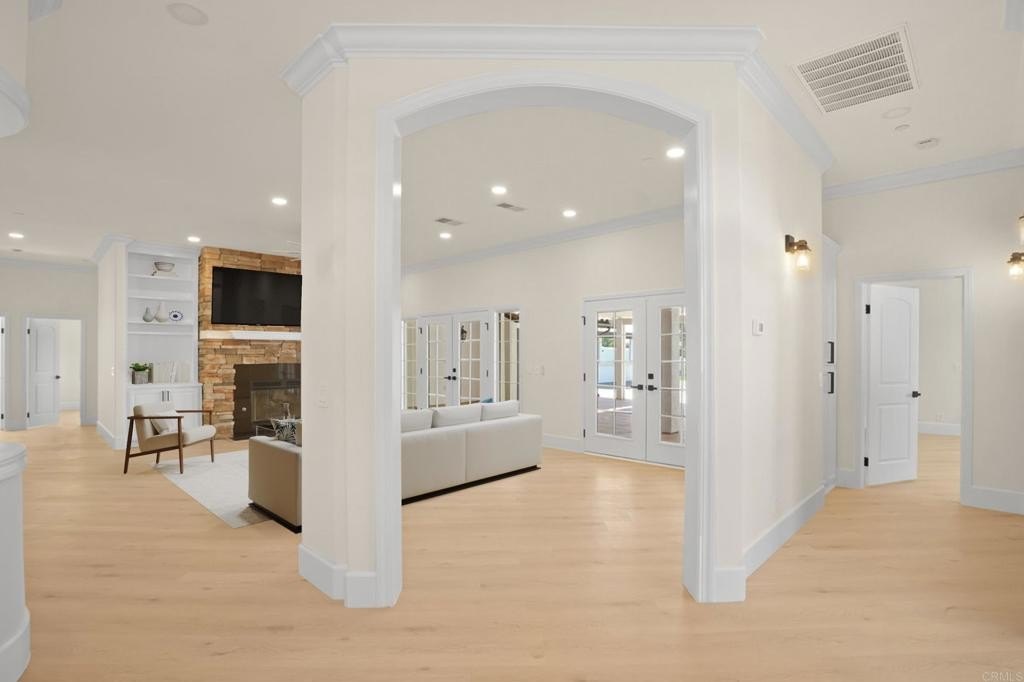 Alpine, California, 91901, United States, 4 Bedrooms Bedrooms, ,4 BathroomsBathrooms,Residential,For Sale,1905868