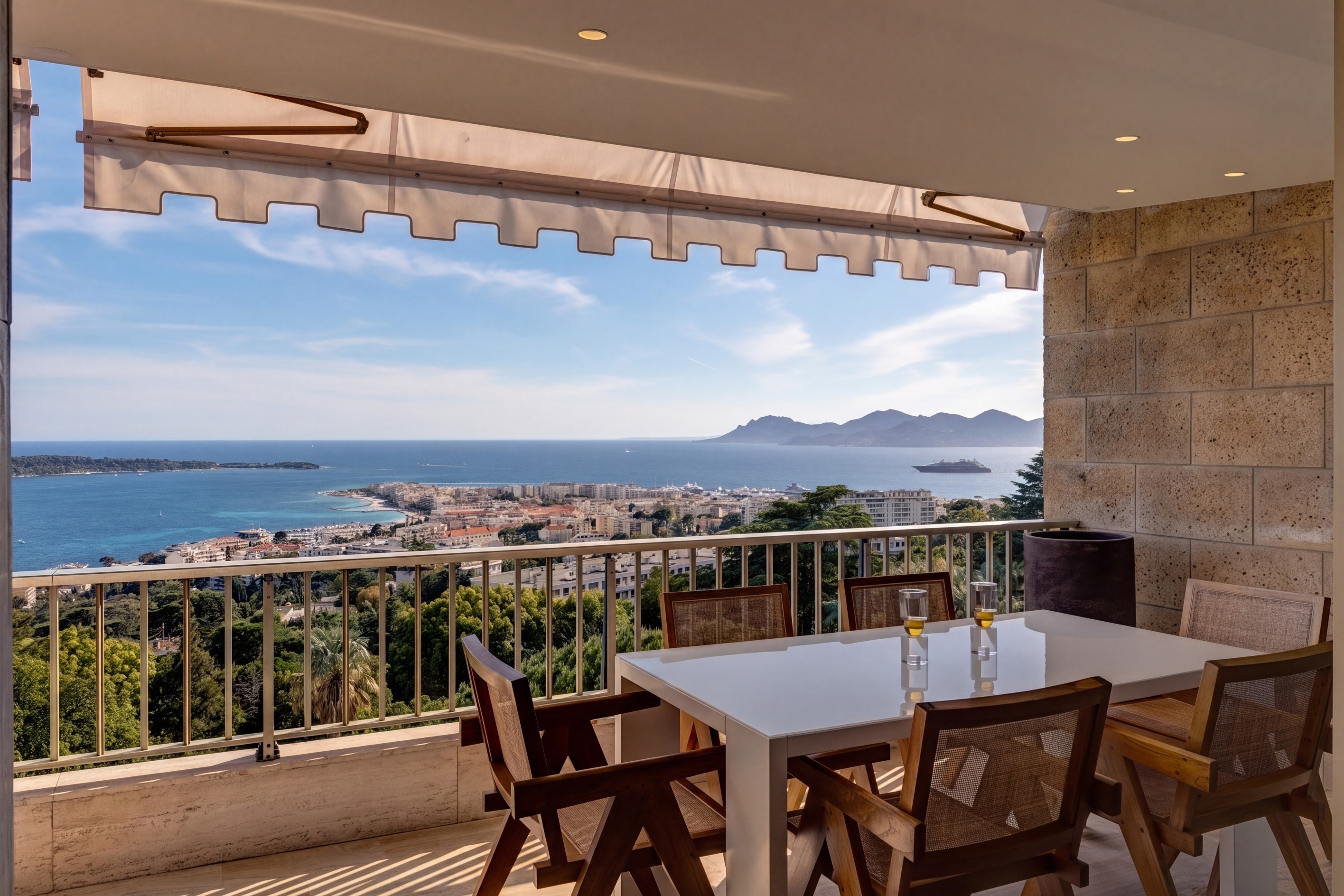  La Californie - Sea-view apartment in a secure residence with private shuttle s… - 物件實景