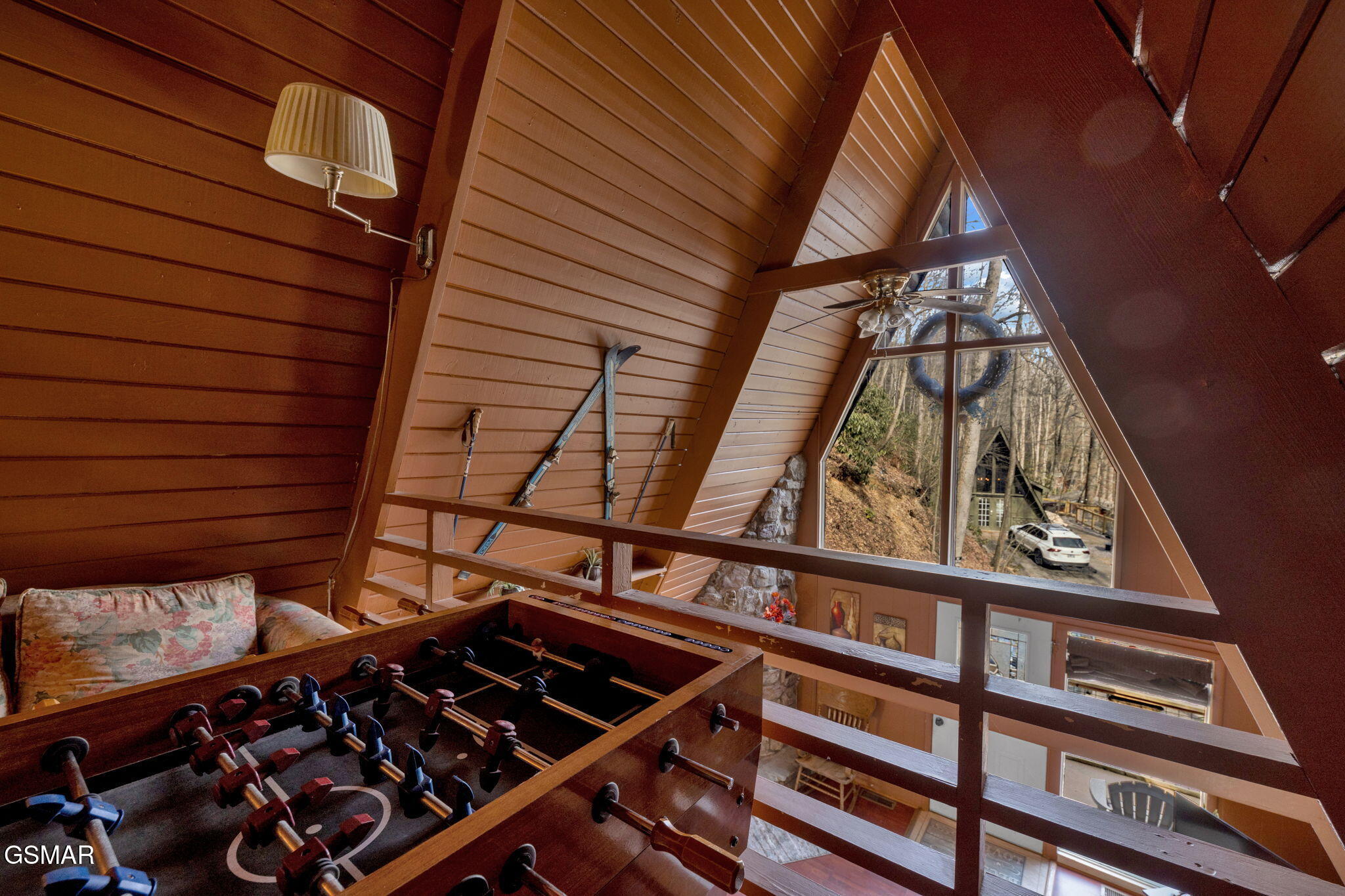 Gatlinburg, Tennessee, 37738, United States, 2 Bedrooms Bedrooms, ,2 BathroomsBathrooms,Residential,For Sale,1979634