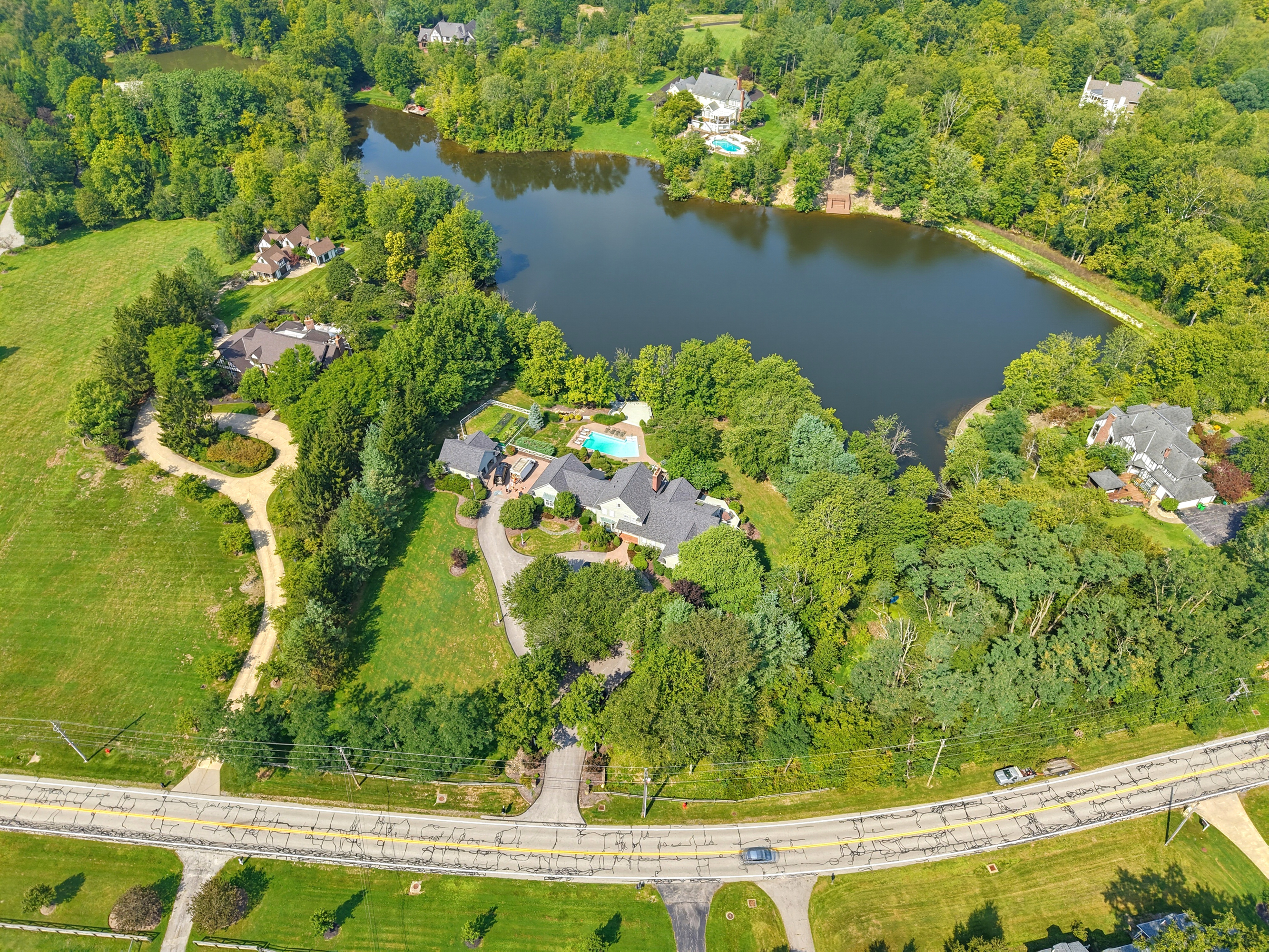  5600 Liberty Road, Chagrin Falls, OH - 物件實景