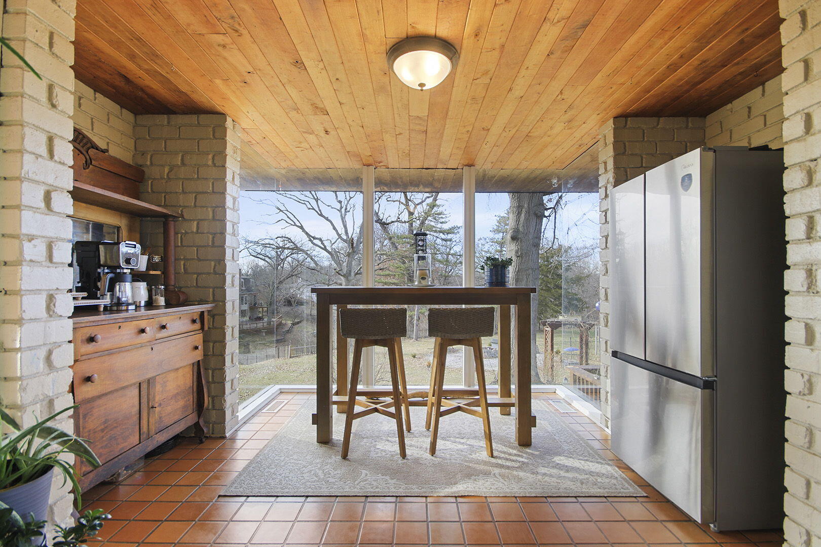 MOBERLY, Missouri, 65270, United States, 5 Bedrooms Bedrooms, ,5 BathroomsBathrooms,Residential,For Sale,2009284