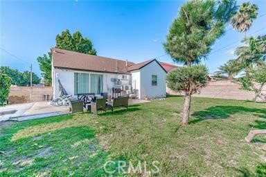 Downey, California, 90241, United States, 2 Bedrooms Bedrooms, ,1 BathroomBathrooms,Residential,For Sale,1915484