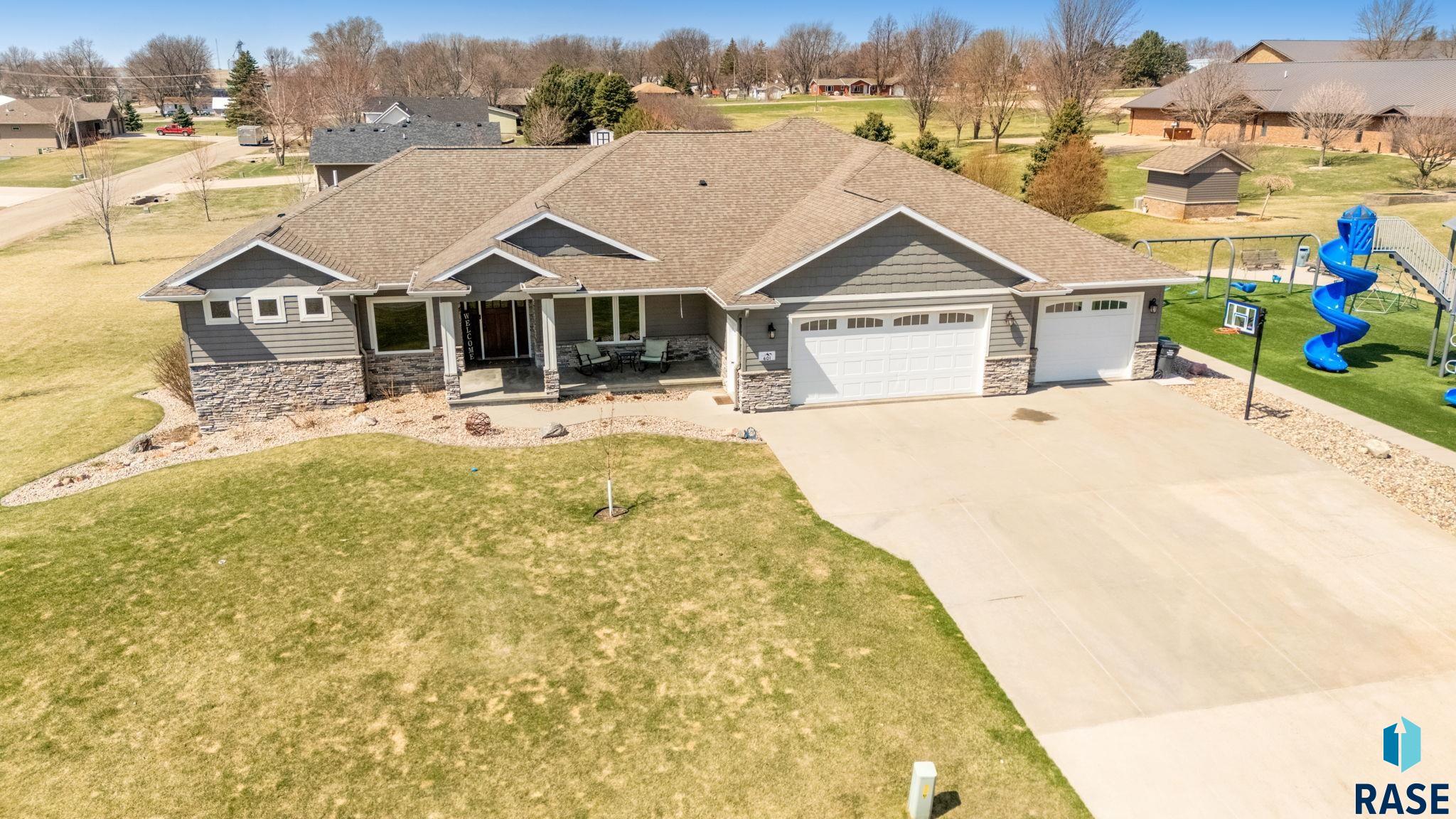 Lester, Iowa, 51242, United States, 4 Bedrooms Bedrooms, ,5 BathroomsBathrooms,Residential,For Sale,1926718