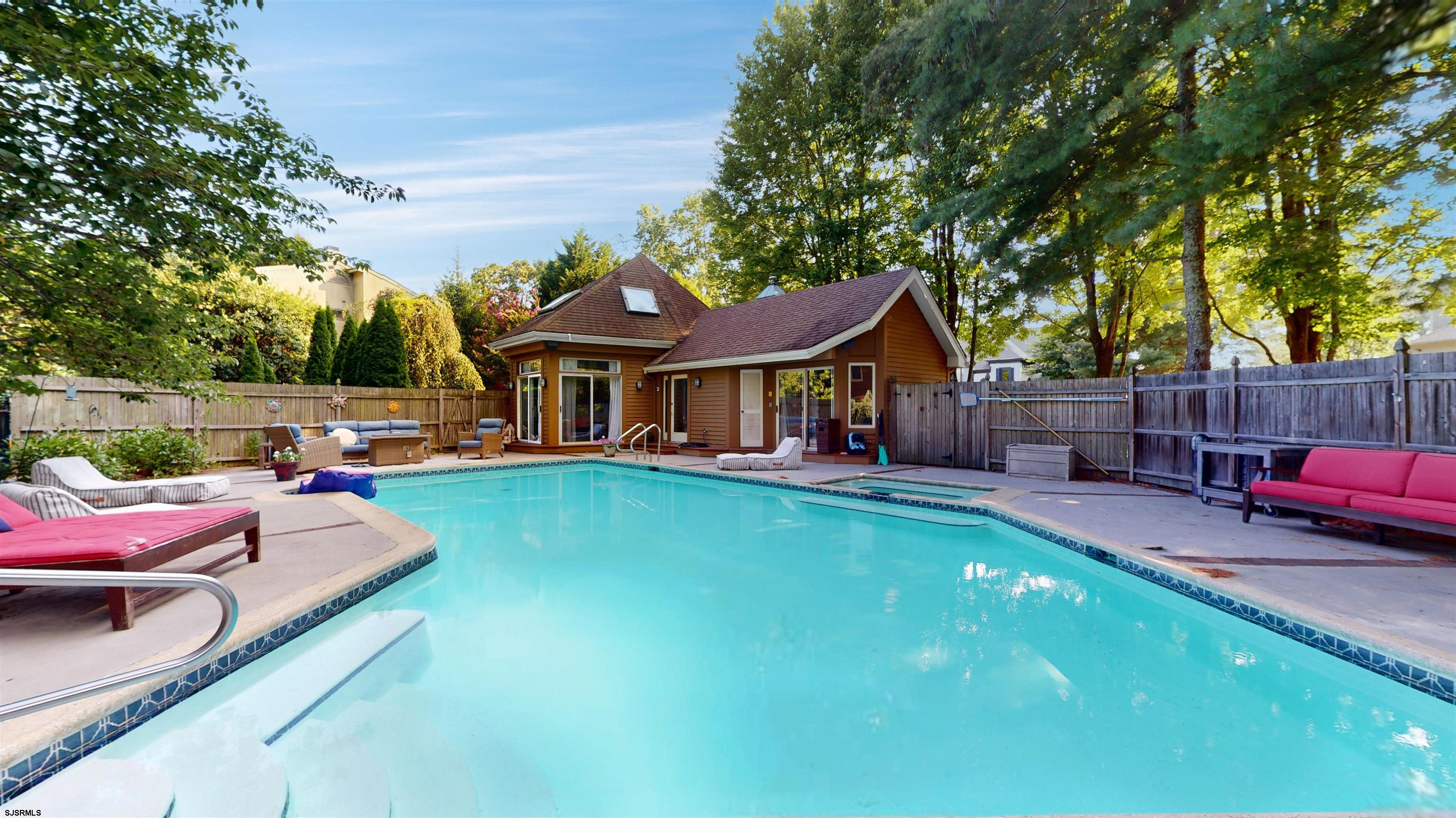 Linwood, New Jersey, 08221, United States, 6 Bedrooms Bedrooms, ,5 BathroomsBathrooms,Residential,For Sale,1975811