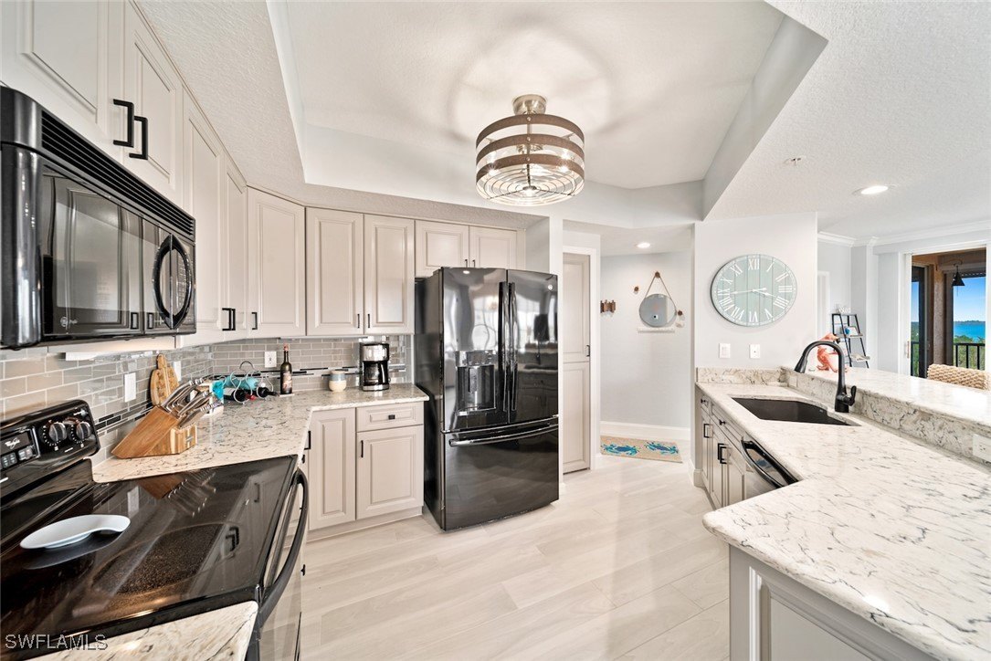 Bonita Springs, Florida, 33931, United States, 2 Bedrooms Bedrooms, ,2 BathroomsBathrooms,Residential,For Sale,1977812