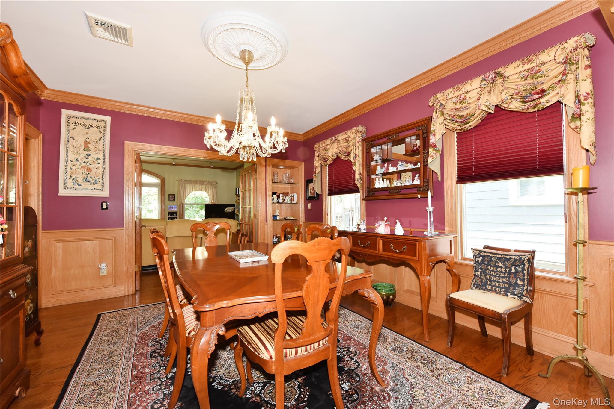  328 38th Road, Douglaston, NY, 11363 - 物件實景