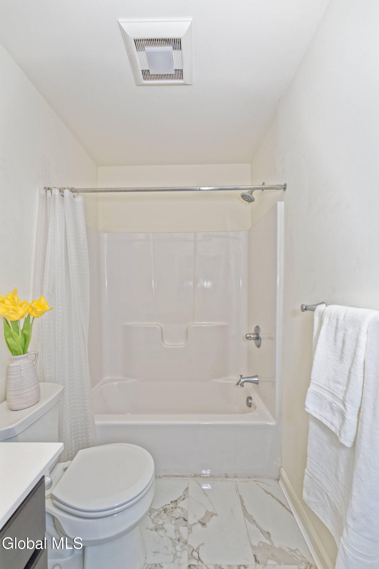 Rensselaer, New York, 12144, United States, 3 Bedrooms Bedrooms, ,3 BathroomsBathrooms,Residential,For Sale,1995950