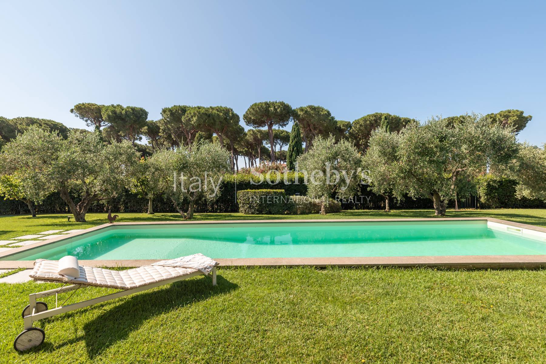  Villa with Stunning Pool and Private Park - 物件實景