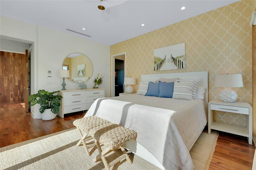 Sarasota, Florida, 34236, United States, 5 Bedrooms Bedrooms, ,6 BathroomsBathrooms,Residential,For Sale,1994803