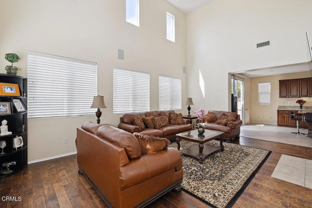 Oxnard, California, 93030, United States, 4 Bedrooms Bedrooms, ,3 BathroomsBathrooms,Residential,For Sale,1921863