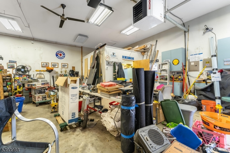 Newton, New Jersey, 07860, United States, 3 Bedrooms Bedrooms, ,3 BathroomsBathrooms,Residential,For Sale,1980842