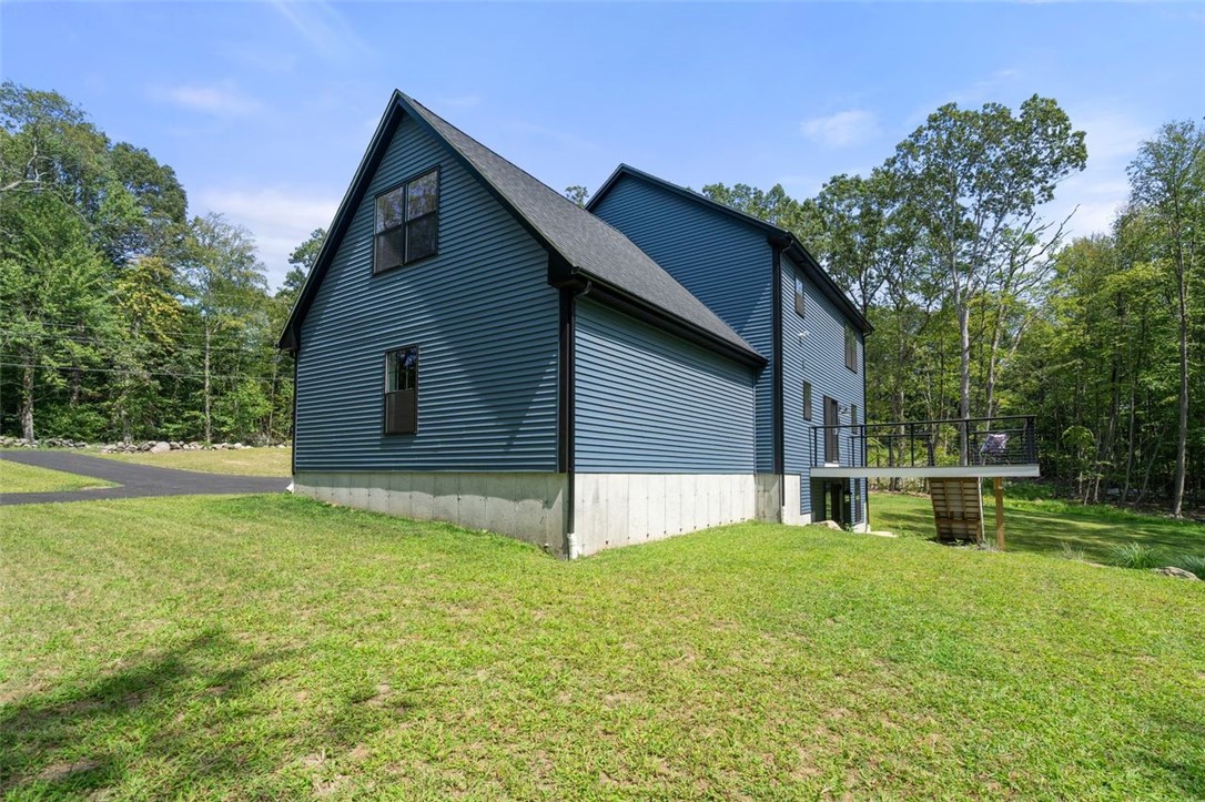 Cumberland, Rhode Island, 02864, United States, 3 Bedrooms Bedrooms, ,3 BathroomsBathrooms,Residential,For Sale,1991986