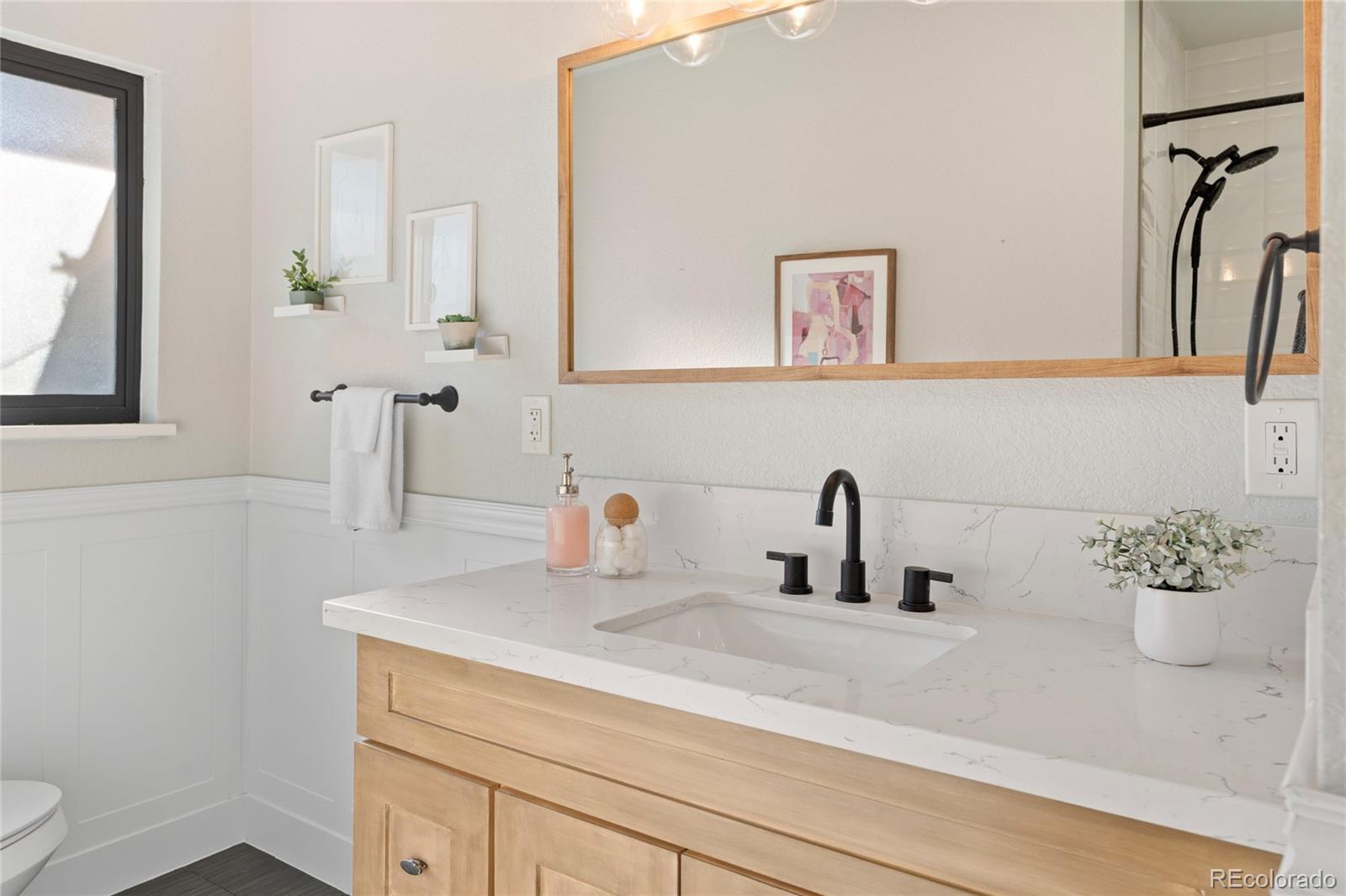 Littleton, Colorado, 80120, United States, 5 Bedrooms Bedrooms, ,1 BathroomBathrooms,Residential,For Sale,1940390